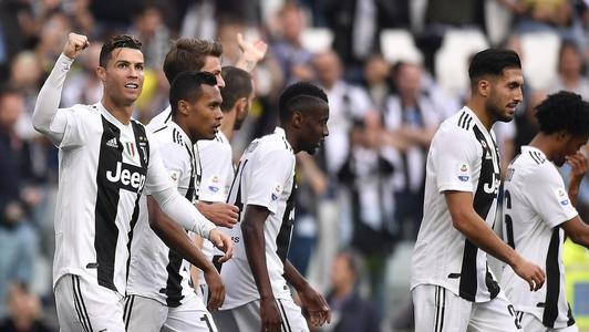 14, 尤文铁卫乌龙送礼遭球迷诟病  